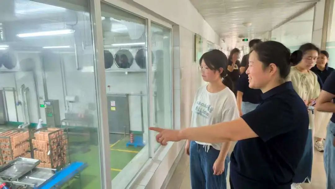 微信图片_20250828192133_258_397.jpg 微信图片_20250828192133_258_397.jpg